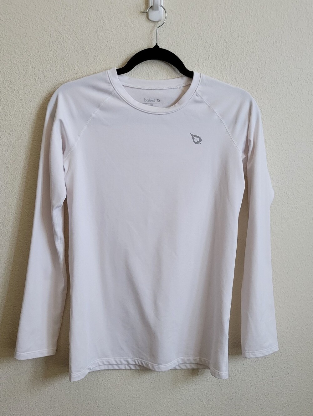 Baleaf White Long Sleeve Performance Shirt Ladies XL